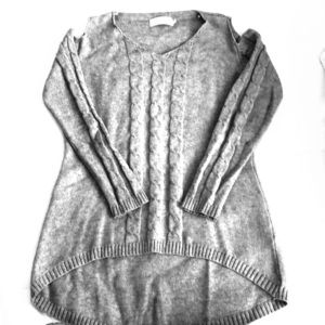 Grey high-low sweater w/shoulder cut outs